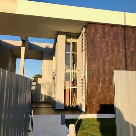 Modern Zen Bali Guest house
